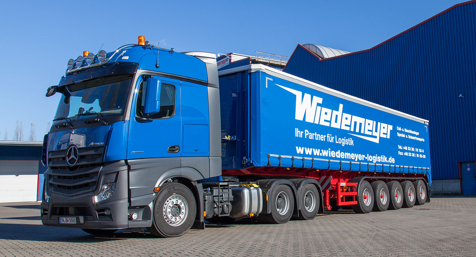 Wir transportieren Ihre Güter.