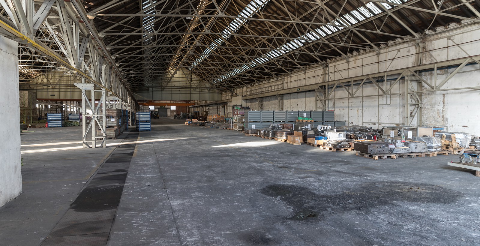 Ford-Hallen in Wetter